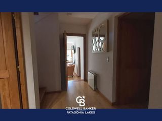 Foto 23 de VENTA Casa 3 dormitorios y Monoambiente Oyeihue 140 Paseo del Ciprés Villa La Angostura