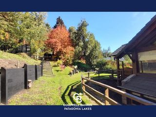 Foto 9 de VENTA Casa 3 dormitorios y Monoambiente Oyeihue 140 Paseo del Ciprés Villa La Angostura