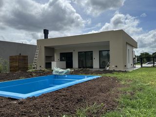 Foto 31 de VENTA Casa Barrio Cerrado Santa Elisa-Pilar Del Este-LOSA RADIANTE-Estrenar- PILETA-Tenis-Futbol