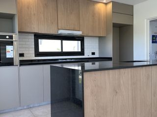Foto 13 de VENTA Casa Barrio Cerrado Santa Elisa-Pilar Del Este-LOSA RADIANTE-Estrenar- PILETA-Tenis-Futbol