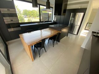 Foto 6 de CASA EN VENTA, EL CANTON, BARRIO ISLAS, LOTE AL 100