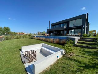 Foto 12 de CASA EN VENTA, EL CANTON, BARRIO ISLAS, LOTE AL 100