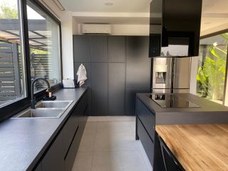Foto 9 de CASA EN VENTA, EL CANTON, BARRIO ISLAS, LOTE AL 100