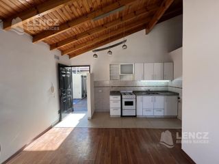 Foto 3 de VENTA-Departamento 2 AMBIENTES  PH  - ÁPTO CRÉDITO HIPOTECARIO- A MTS AV SAN MARTIN BERNAL