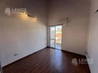 Foto 11 de VENTA-Departamento 2 AMBIENTES  PH  - ÁPTO CRÉDITO HIPOTECARIO- A MTS AV SAN MARTIN BERNAL