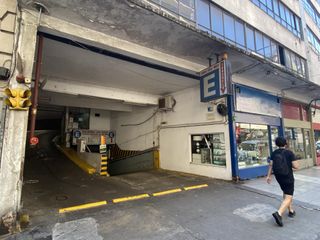 Foto 2 de Venta cochera fija y cubierta por rampa en Barrio Norte / Recoleta