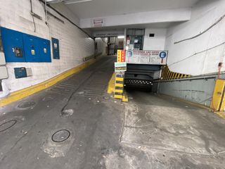 Foto 4 de Venta cochera fija y cubierta por rampa en Barrio Norte / Recoleta