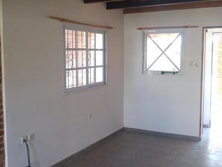 Foto 4 de Casa - Barrio Pablo Pizzurno