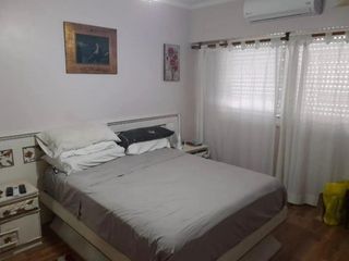 Foto 14 de Venta Amplio Departamento 4 Ambientes con Balcón en Liniers CABA