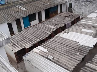 Foto 45 de Casa apta comercial sobre colectora con carteles de publicidad