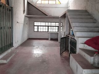 Foto 51 de Casa apta comercial sobre colectora con carteles de publicidad