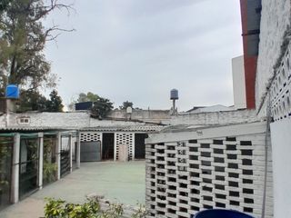 Foto 49 de Casa apta comercial sobre colectora con carteles de publicidad