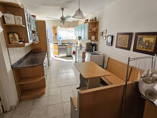 Foto 6 de VENTA: Casa  5 DORMITORIOS en  CLUB VILLA MARI MENUCO - NEUQUEN