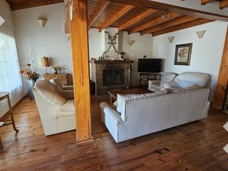 Foto 1 de VENTA: Casa  5 DORMITORIOS en  CLUB VILLA MARI MENUCO - NEUQUEN