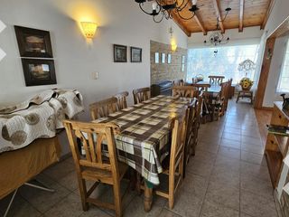 Foto 5 de VENTA: Casa  5 DORMITORIOS en  CLUB VILLA MARI MENUCO - NEUQUEN