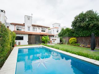 Foto 4 de Casa en Venta en Aranjuez Country Club con Pileta!