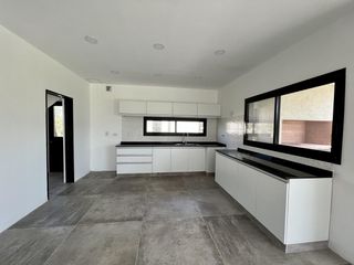 Foto 7 de CASA, VENTA, SAN MATIAS, AREA 4, LOTE AL 900