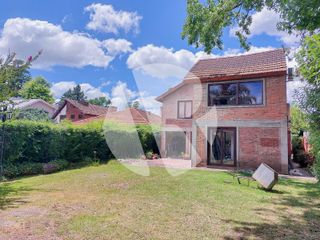 Foto 41 de Hermosa casa en Venta en COUNTRY MASCHWITZ CLUB