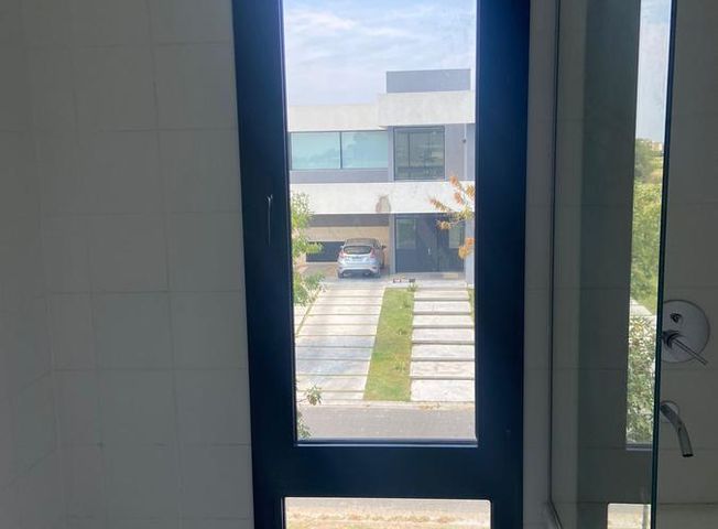 place photo 52