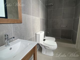 Foto 36 de Casa en venta con renta en Lagos de Canning