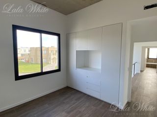 Foto 19 de Casa en venta con renta en Lagos de Canning