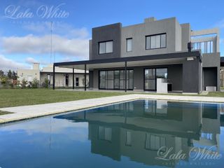 Foto 39 de Casa en venta con renta en Lagos de Canning