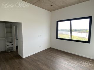 Foto 23 de Casa en venta con renta en Lagos de Canning