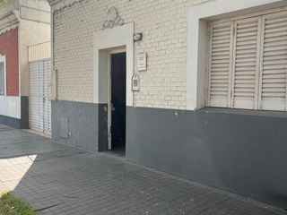 Foto 1 de Venta en bloque, 2 duplex + casa al frente