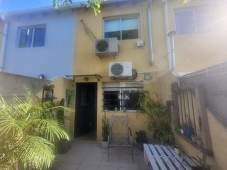 Foto 25 de Duplex en Gonnet con Cochera y amplio jardin
