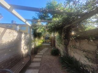 Foto 29 de Duplex en Gonnet con Cochera y amplio jardin