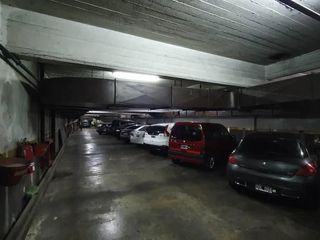 Foto 6 de VENTA GARAGE 70 cocheras moviles - (45 fijas) en  Zona RETIRO