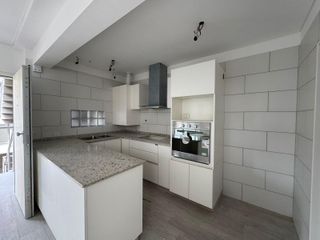 Foto 6 de Departamento en venta de 3 ambientes en  Villa Urquiza. Cochera, terraza, jacuzzi. Parrilla