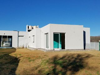 Foto 1 de Venta. Casa 3 Dormitorios. Loteo Manquehue. Jk