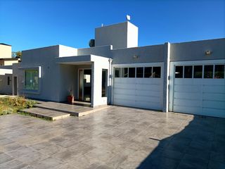 Foto 24 de Venta. Casa 3 Dormitorios. Loteo Manquehue. Jk