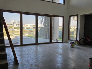 Foto 4 de Venta Casa en Virazon al Lago