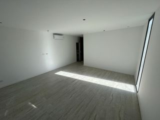 Foto 35 de Departamento a Estrenar! con Jardín!VENTA Tigre Centro