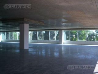 Foto 6 de Alquiler de oficina de 2750 m2 en Olivos