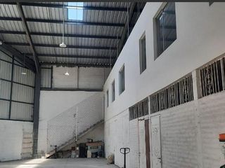 Foto 2 de Alquiler Galpon Cumbaya