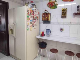 Foto 5 de Se vende espectacular casa esquinera en el exclusivo sector de Alhambra