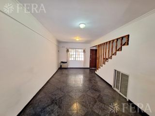 Foto 10 de Venta de PH 3 ambientes con cochera en Wilde