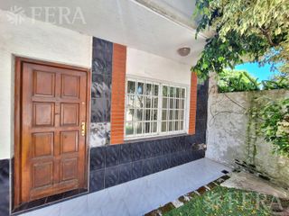 Foto 3 de Venta de PH 3 ambientes con cochera en Wilde