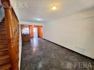 Foto 6 de Venta de PH 3 ambientes con cochera en Wilde