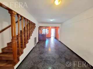 Foto 4 de Venta de PH 3 ambientes con cochera en Wilde