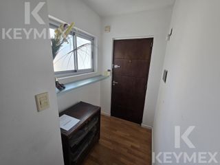 Foto 5 de Departamento en  venta, 2 dormitorios, amplios balcones