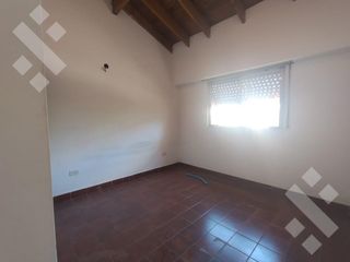 Foto 13 de En Venta Duplex   Dpto.  a Refaccionar - San Martin 4.100 Bº  Canal V - Neuquén