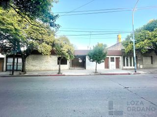 Foto 1 de VENTA DE CASA EN ALTO ALBERDI  A UNA CUADRA DE PLAZA  JERONIMO DEL BARCO