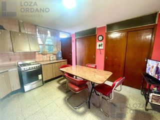 Foto 6 de VENTA DE CASA EN ALTO ALBERDI  A UNA CUADRA DE PLAZA  JERONIMO DEL BARCO