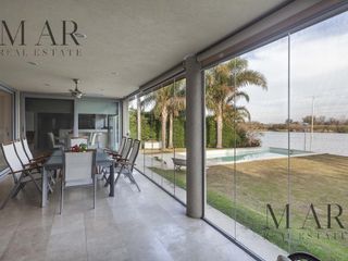 Foto 8 de Casa al lago en Venta. El Golf, Nordelta