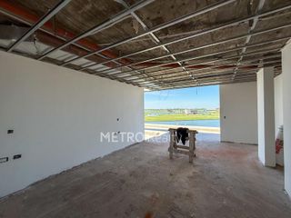 Foto 16 de Casa en venta al lago con 5 habitaciones en suite en Los Puentes, Nordelta