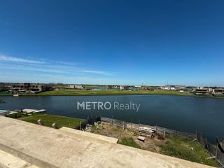 Foto 15 de Casa en venta al lago con 5 habitaciones en suite en Los Puentes, Nordelta